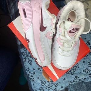 Girls sneakers size 8c